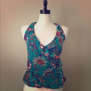 Floral wrap around top
